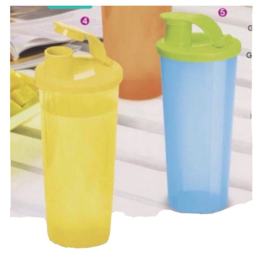 Tupperware Set of 2 Tumblers with Flip-Top
